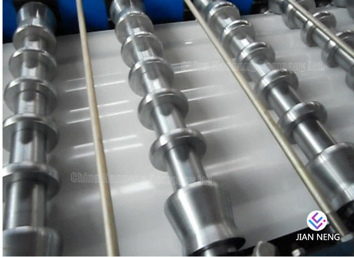 C Z formte die Gitter-Dach-Platten-Rolle, die das Maschinen-/Hydrauliksystem-Metalldach bildet, das Maschine bildet