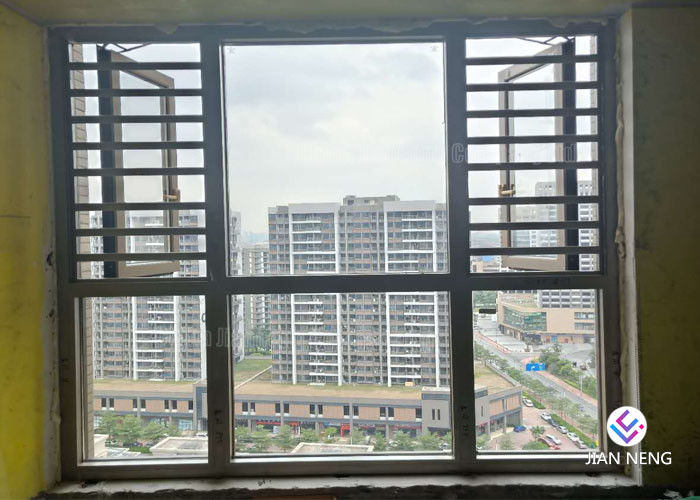 Stabiles Flügelfenster Aluminium- Glas-Windows mit Aluminiumeinbrecher-Masche, Gitter-Netz für Wahl